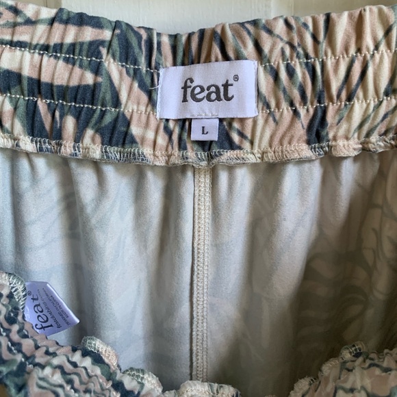 Feat Clothing Tropical Print Joggers Large - Picture 2 of 4